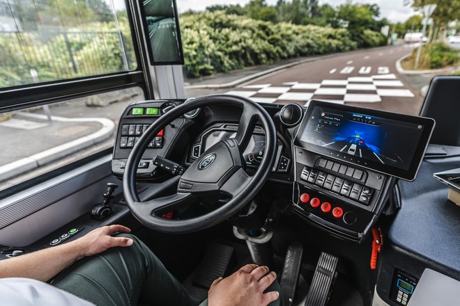 La RATP teste le bus autonome avec voyageurs à bord