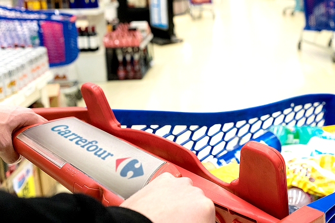 Carrefour développe son e-commerce en utilisant le parrainage