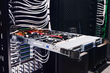Oracle va acheter pour 40 milliards de dollars de puces Nvidia selon le Financial Times